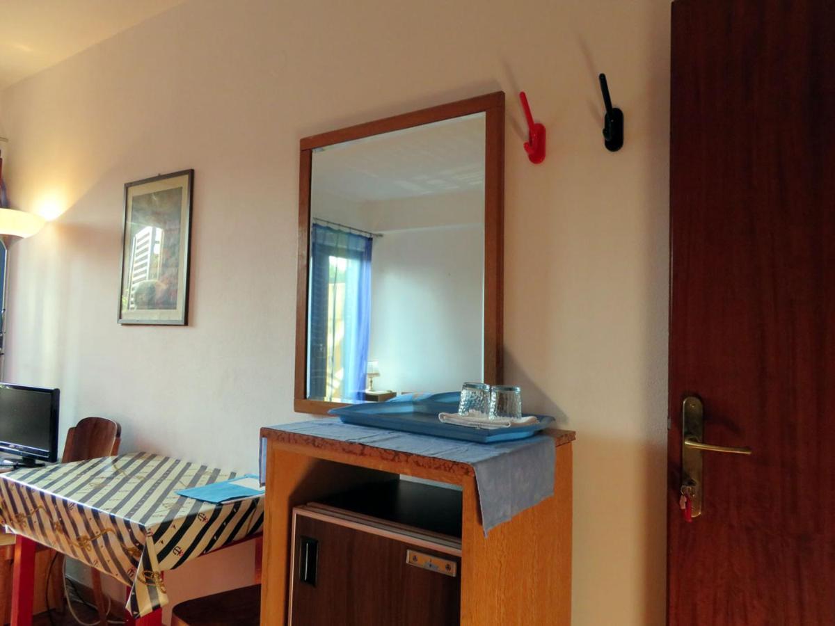 King Tomislav Apartments Crikvenica Exterior photo
